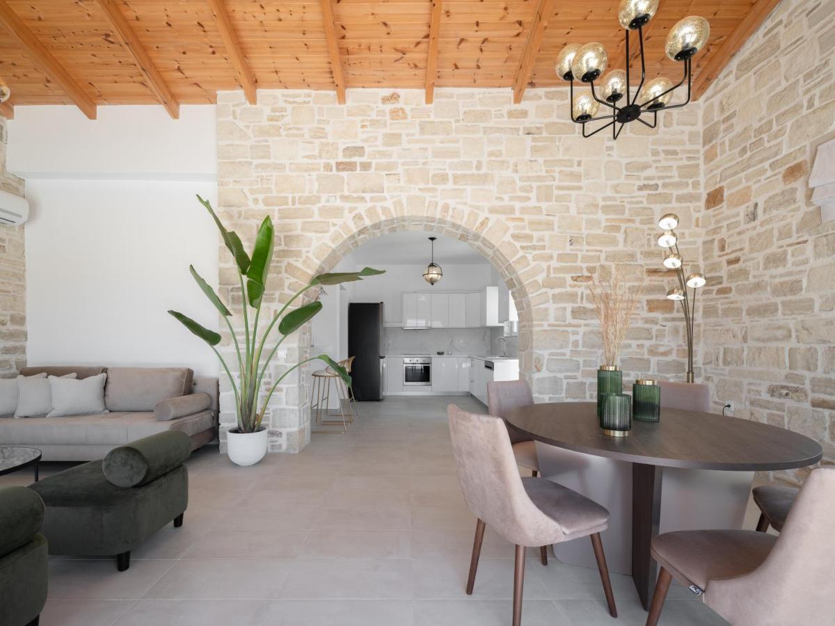 Sfáka Evaero Villas I, Ii, Iii, IV - An Ever-So Inviting Escape, By Thinkvilla מראה חיצוני תמונה