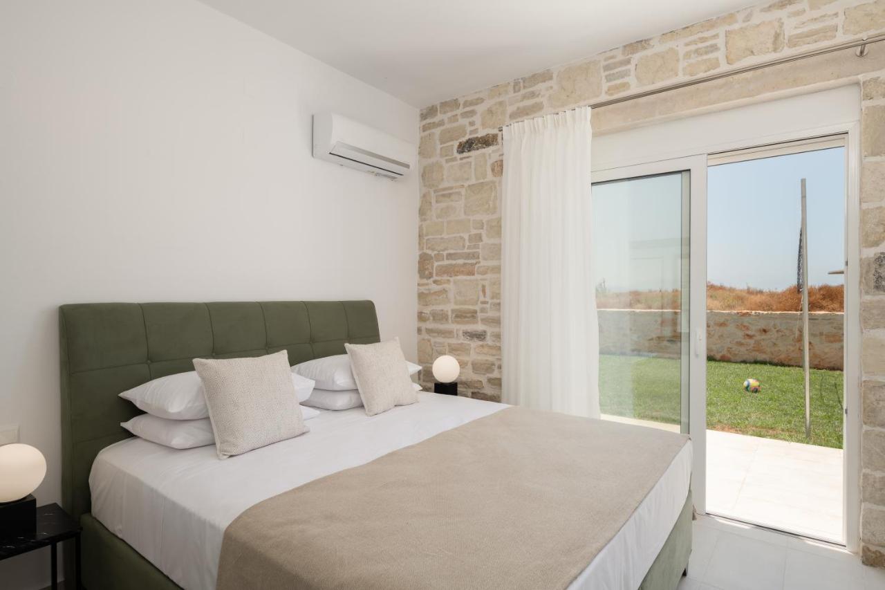Sfáka Evaero Villas I, Ii, Iii, IV - An Ever-So Inviting Escape, By Thinkvilla מראה חיצוני תמונה