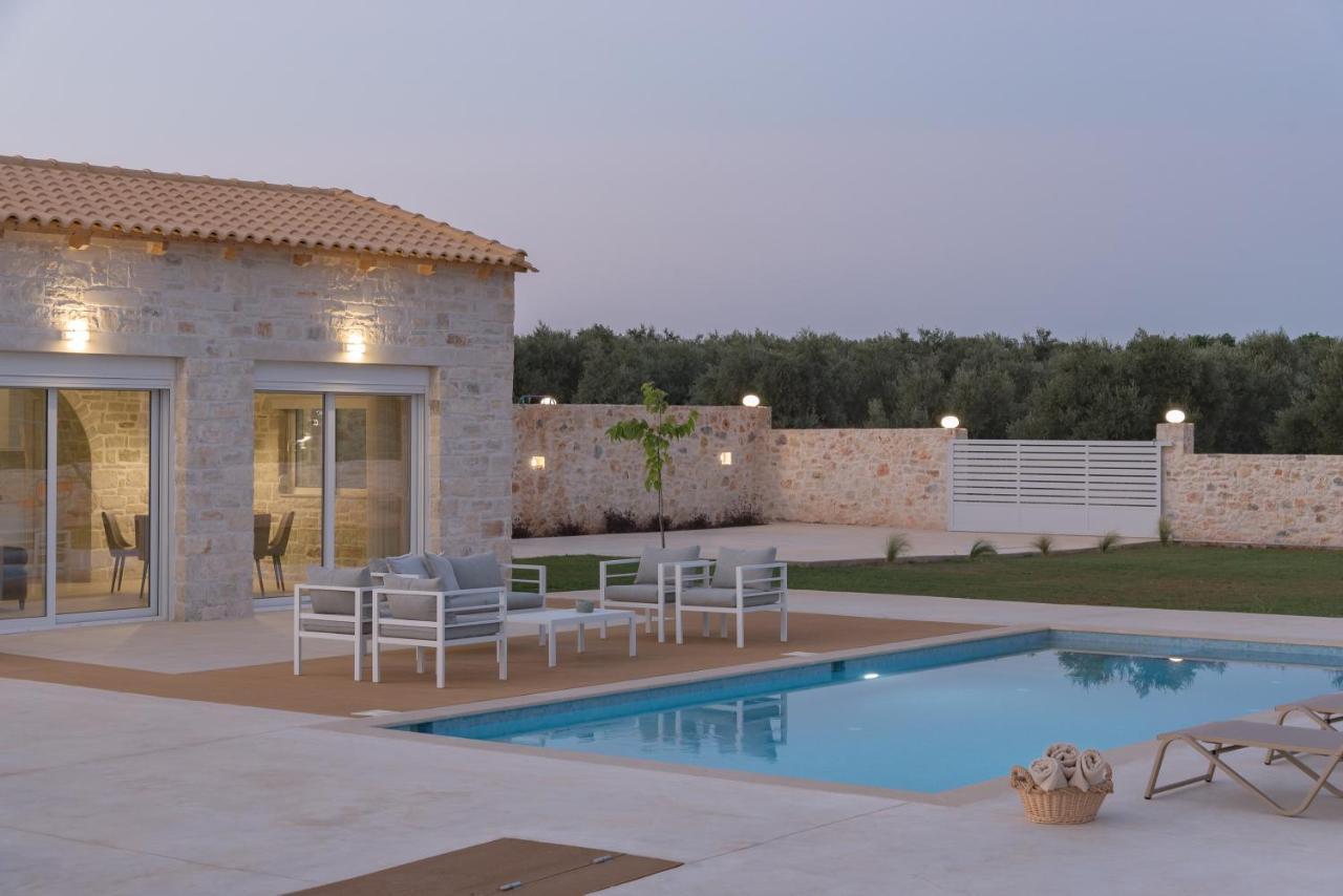 Sfáka Evaero Villas I, Ii, Iii, IV - An Ever-So Inviting Escape, By Thinkvilla מראה חיצוני תמונה