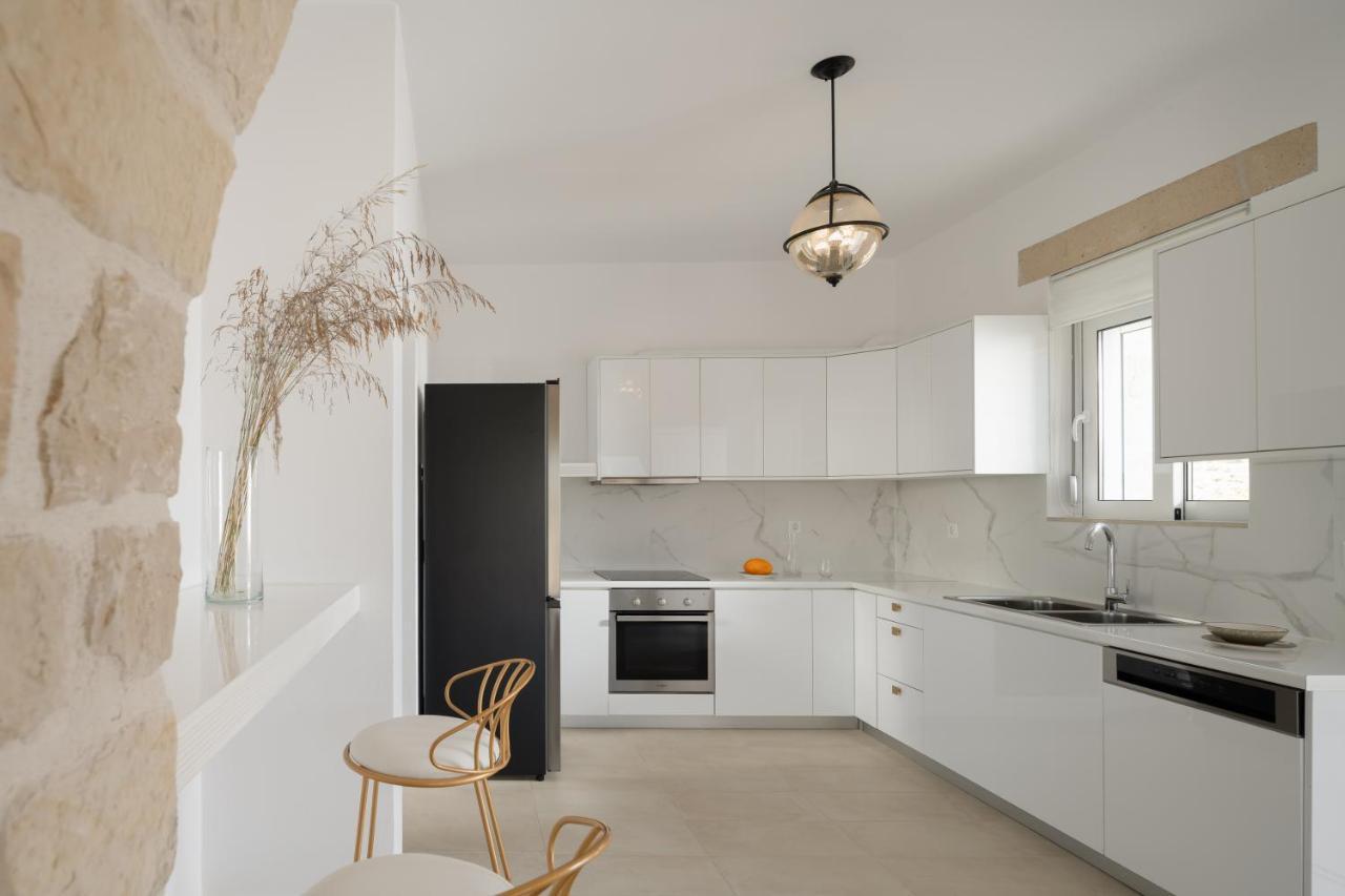 Sfáka Evaero Villas I, Ii, Iii, IV - An Ever-So Inviting Escape, By Thinkvilla מראה חיצוני תמונה