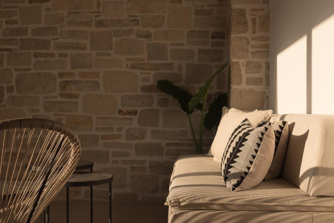Sfáka Evaero Villas I, Ii, Iii, IV - An Ever-So Inviting Escape, By Thinkvilla מראה חיצוני תמונה