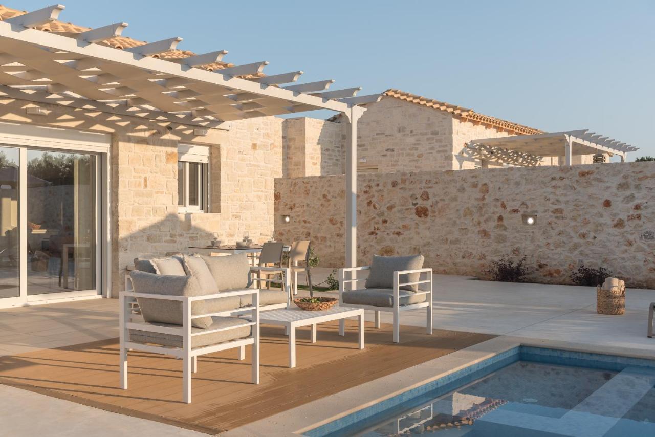 Sfáka Evaero Villas I, Ii, Iii, IV - An Ever-So Inviting Escape, By Thinkvilla מראה חיצוני תמונה
