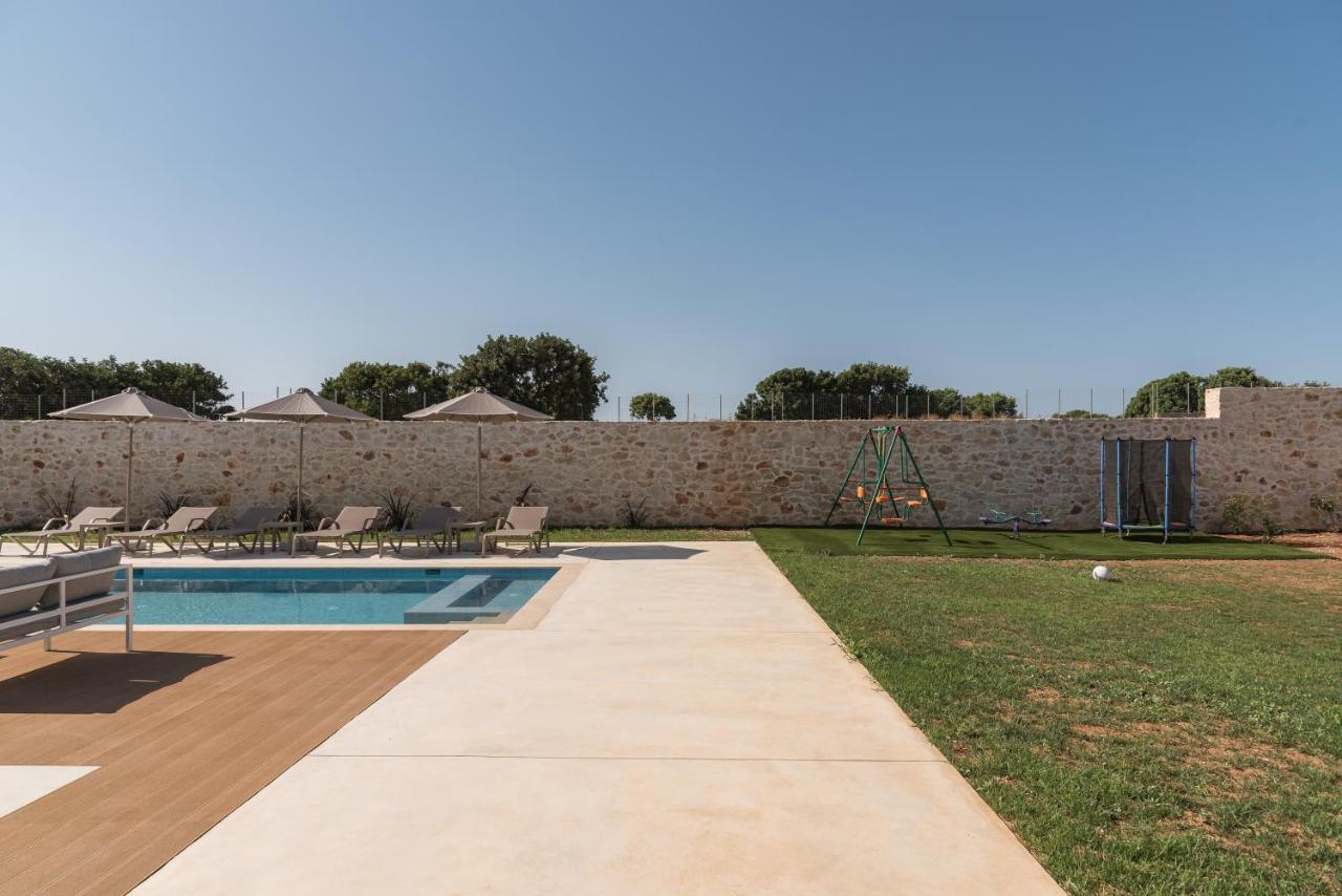 Sfáka Evaero Villas I, Ii, Iii, IV - An Ever-So Inviting Escape, By Thinkvilla מראה חיצוני תמונה